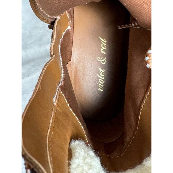 NWOB Violet & Red Womens Alexa Suede Lace Up Bootie Size 6 1/2 - Picture 9 of 13